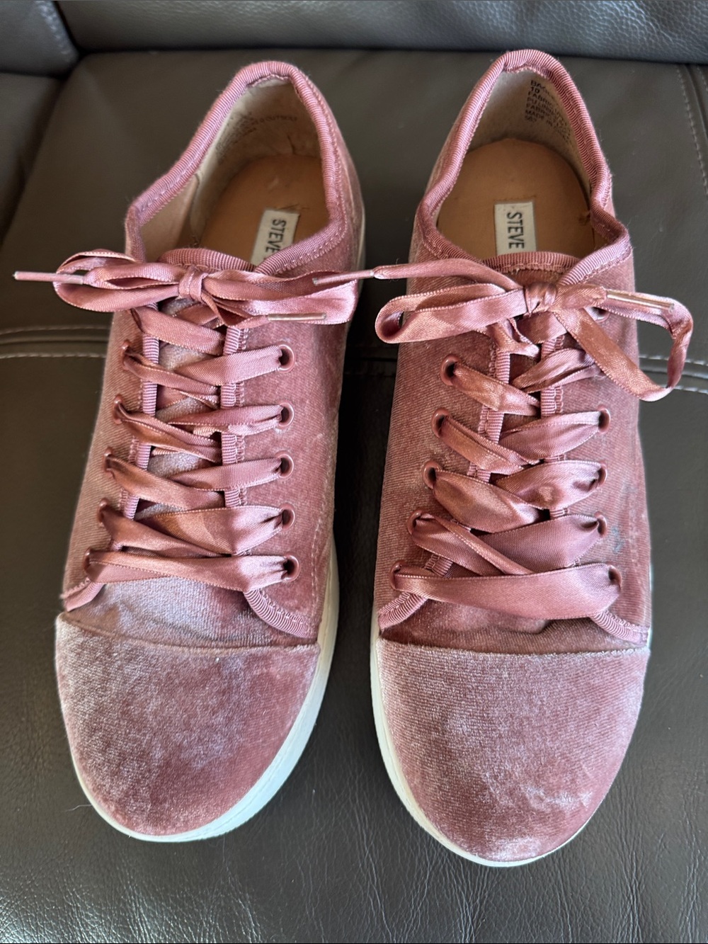 Steve Madden Pink Velvet Platform Sneakers - Picture 3 of 16
